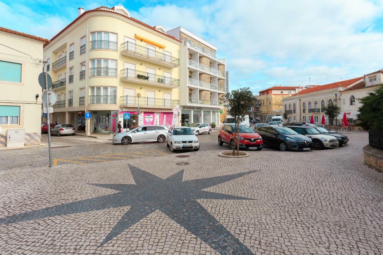 Apartamento Praia Sao Martinho Do Porto Lejlighed Eksteriør billede